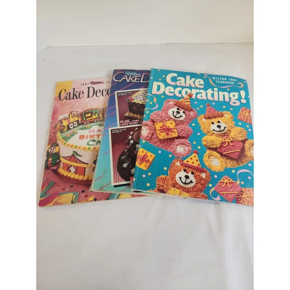 Lot Of 3 Wilton Cake Decorating Books 1985 1991 1994